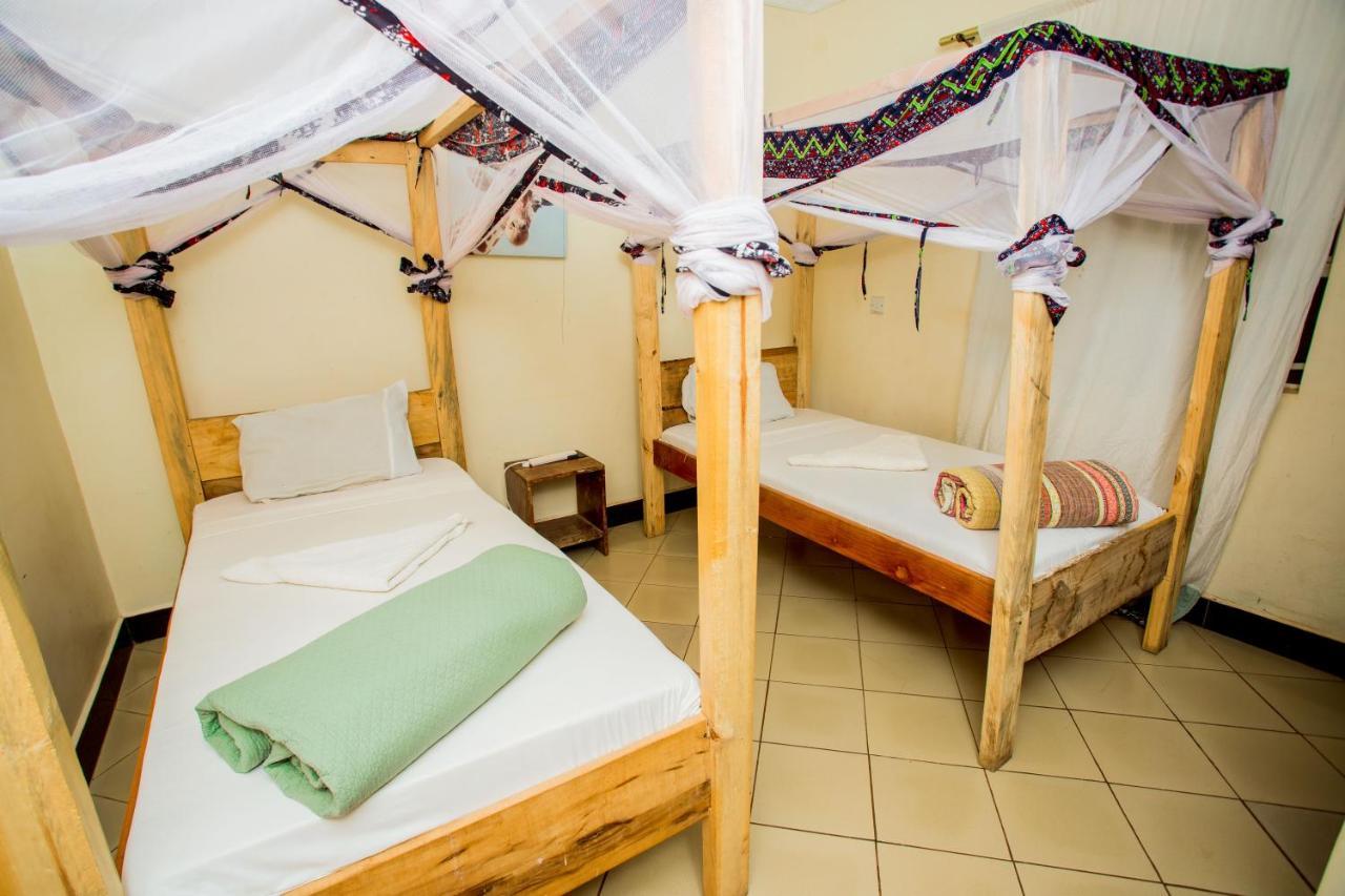 The Secret Garden Hotel Moshi Buitenkant foto