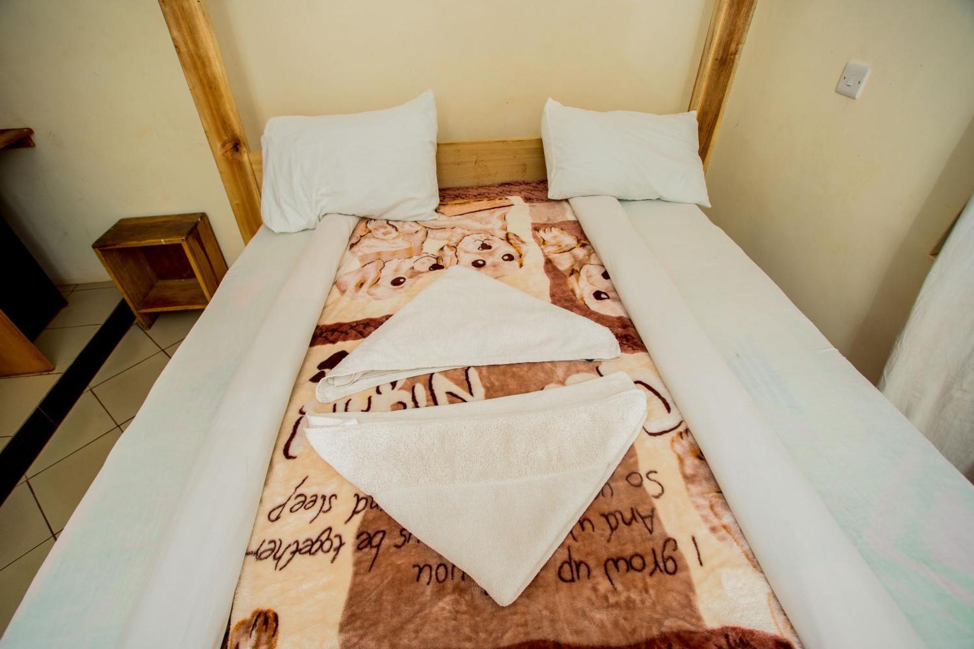 The Secret Garden Hotel Moshi Buitenkant foto