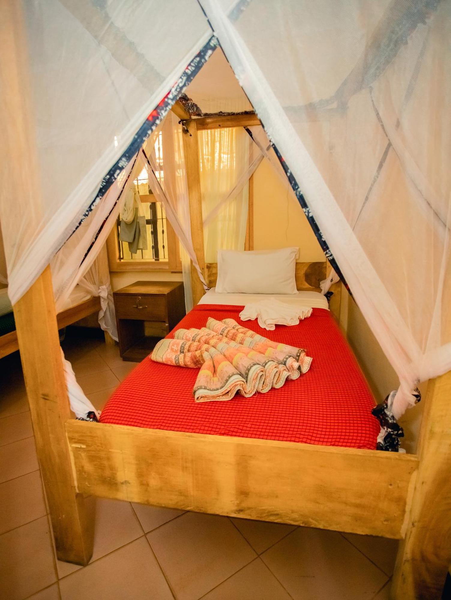 The Secret Garden Hotel Moshi Kamer foto