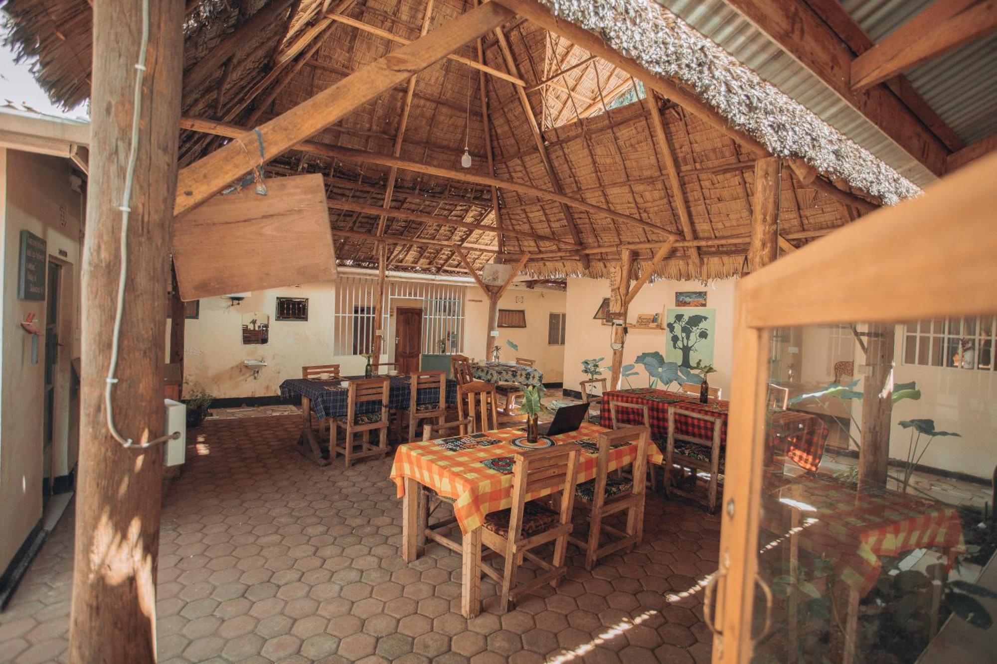 The Secret Garden Hotel Moshi Buitenkant foto